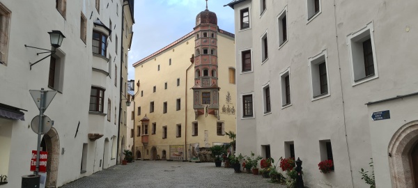 Menschenleere Gassen im sch�nen Rattenberg