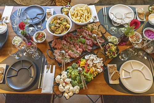 55er Team beim Fondue im TC Dornbirn